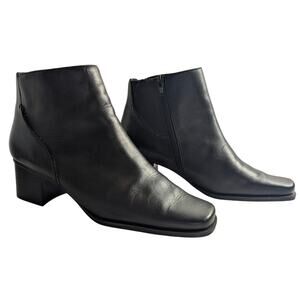 White Mountain leather heel ankle boots